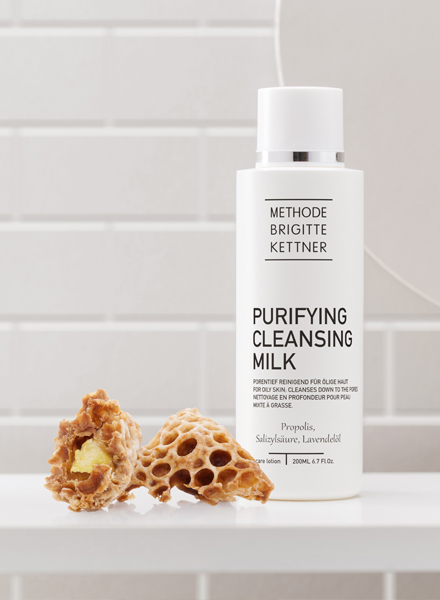 PURIFYING CLEANSING MILK (200ML)